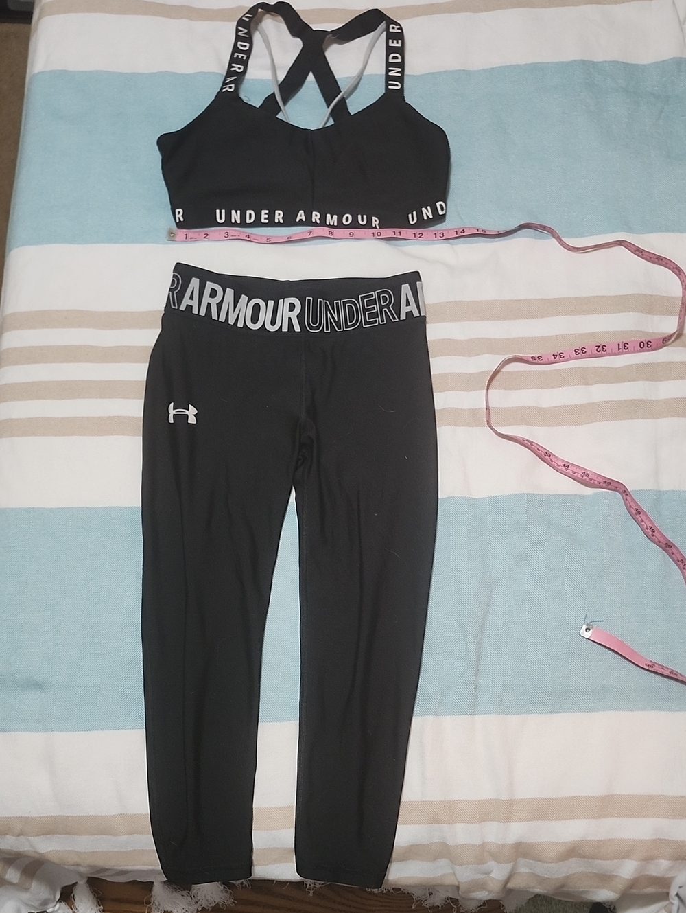 Under Armour Black Performance Sports Bra and Leggings Set